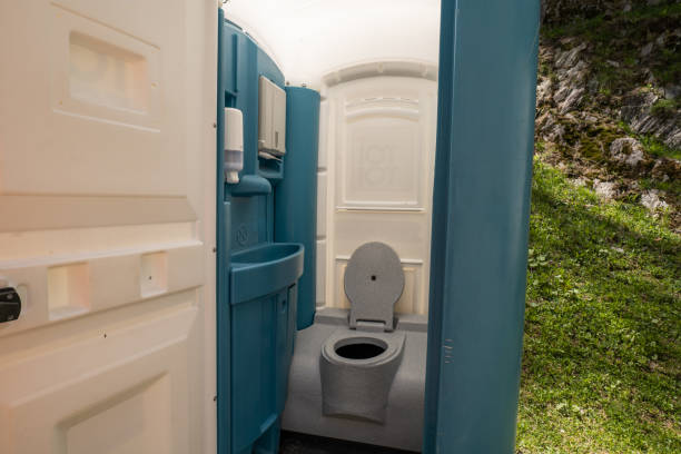 Best Portable restroom solutions  in Newton, AL